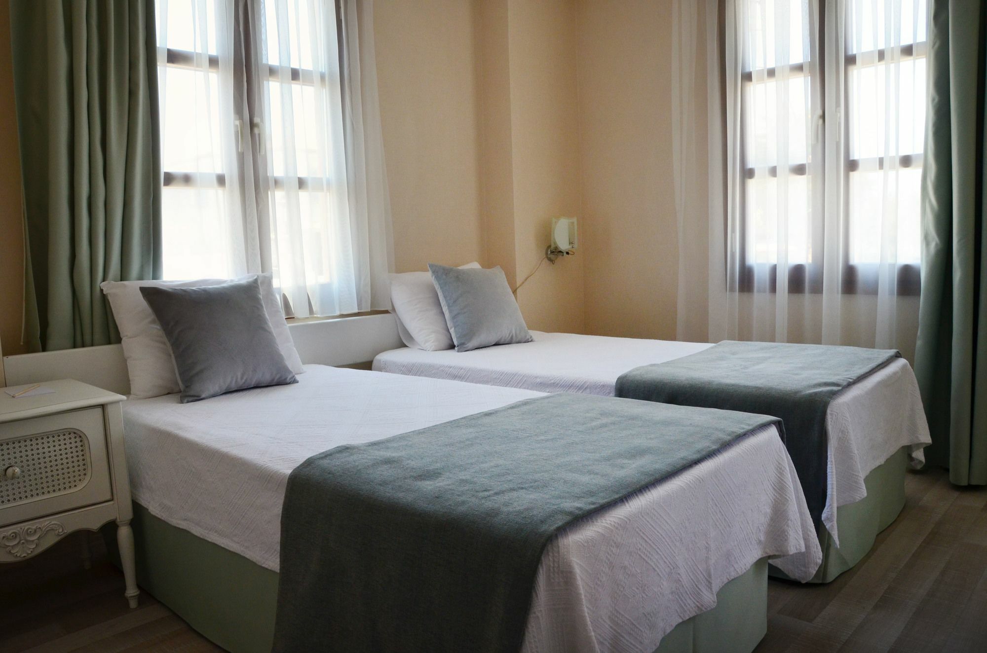 Tasquartas Hotel אלאקאטי מראה חיצוני תמונה