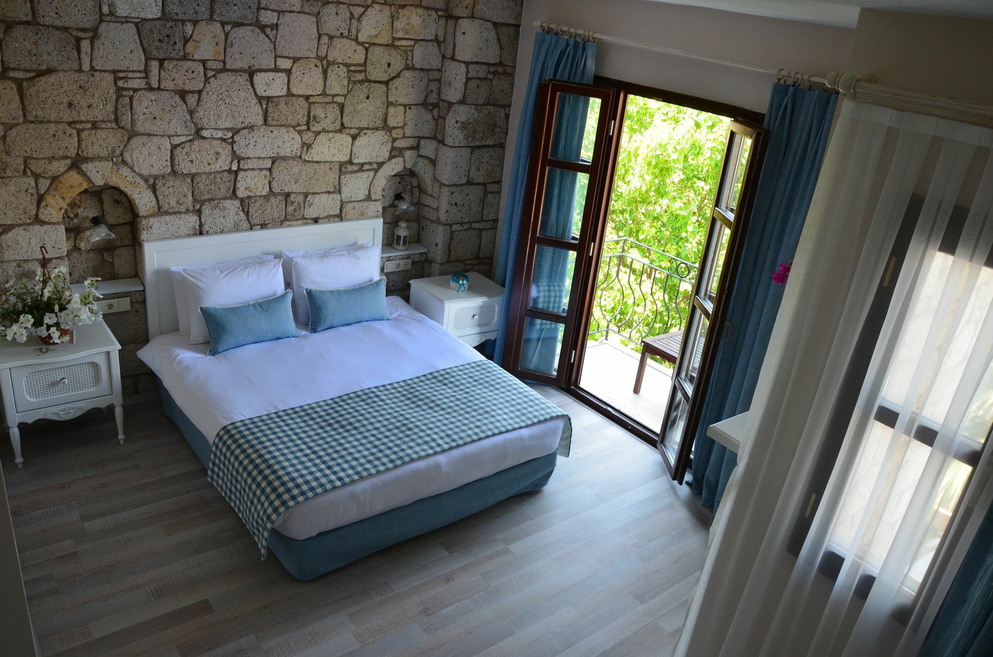 Tasquartas Hotel אלאקאטי מראה חיצוני תמונה